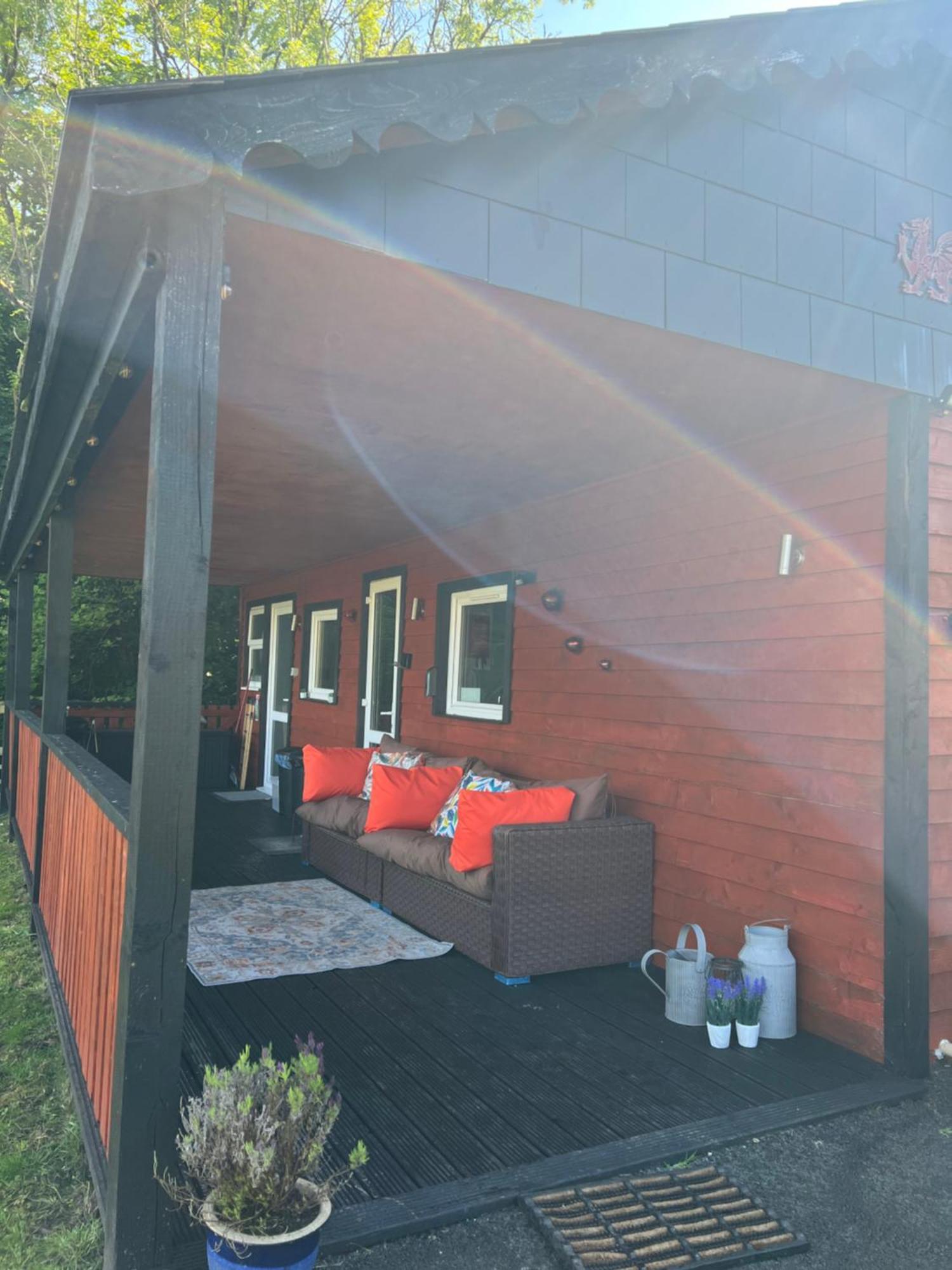 Kabin In The Woods Llandybie Exterior photo